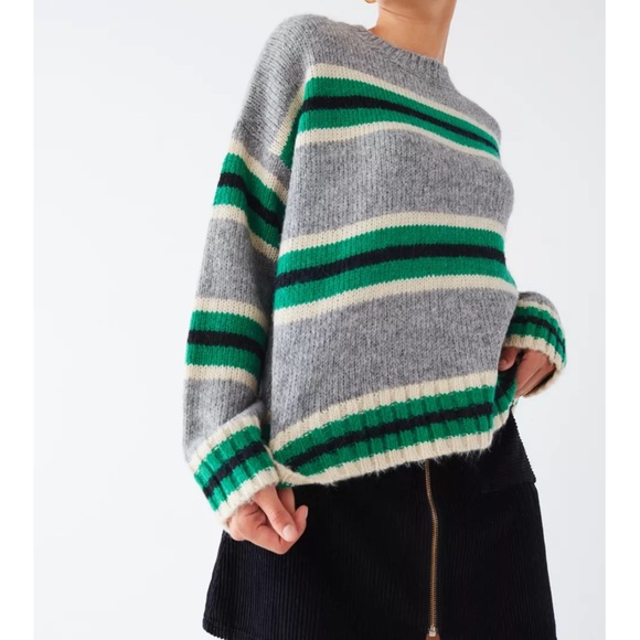 Urban Outfitters Oversized Striped Boyfriend Sweater Size M - Picture 5 of 14